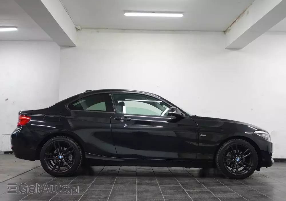 BMW Seria 2 218i Coupe Sport Line