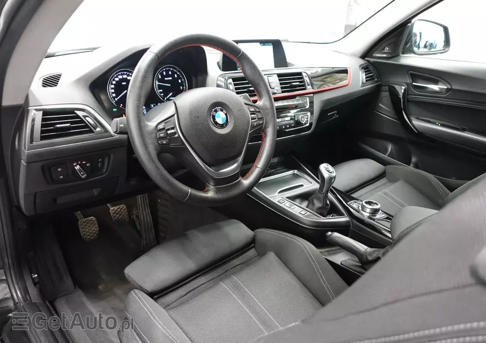 BMW Seria 2 218i Coupe Sport Line