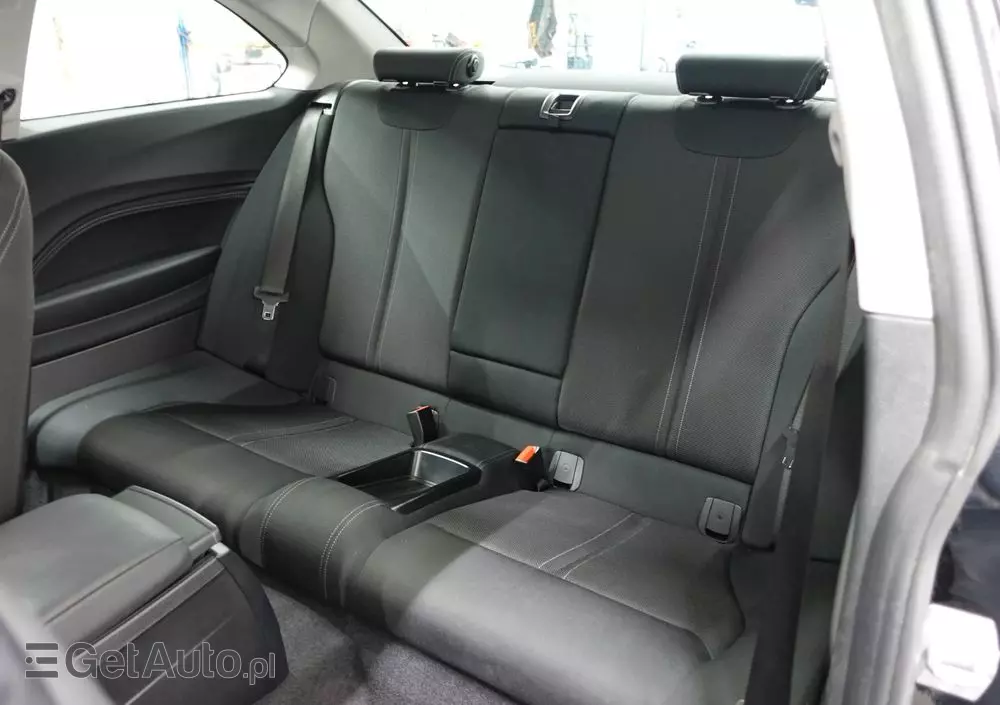 BMW Seria 2 218i Coupe Sport Line