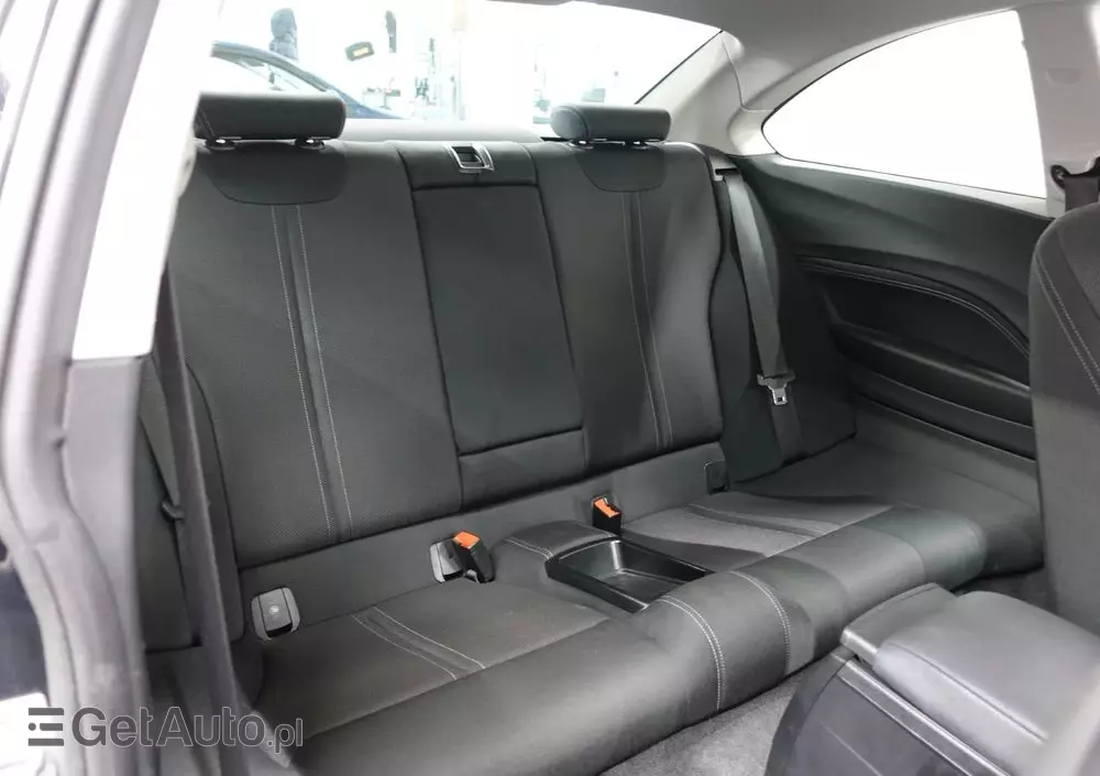 BMW Seria 2 218i Coupe Sport Line