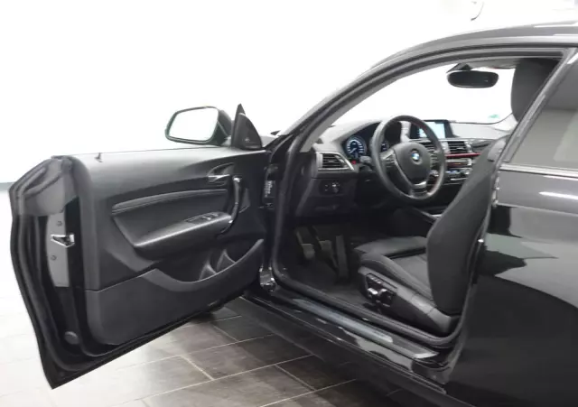 BMW Seria 2 218i Coupe Sport Line