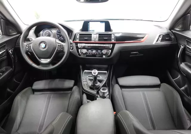 BMW Seria 2 218i Coupe Sport Line