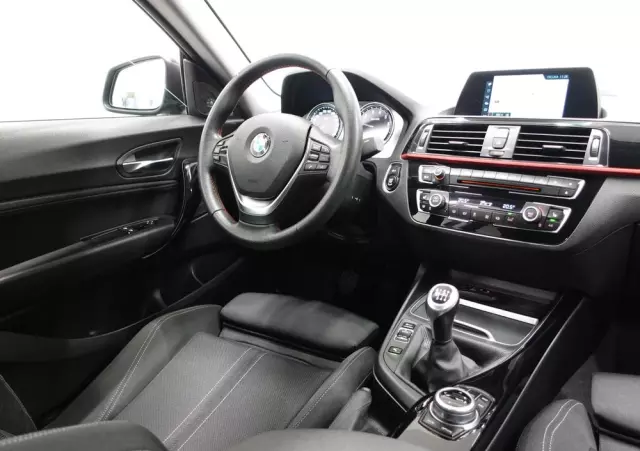 BMW Seria 2 218i Coupe Sport Line