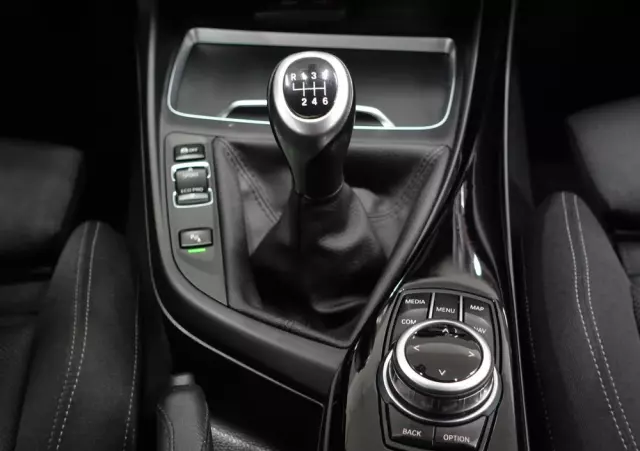 BMW Seria 2 218i Coupe Sport Line