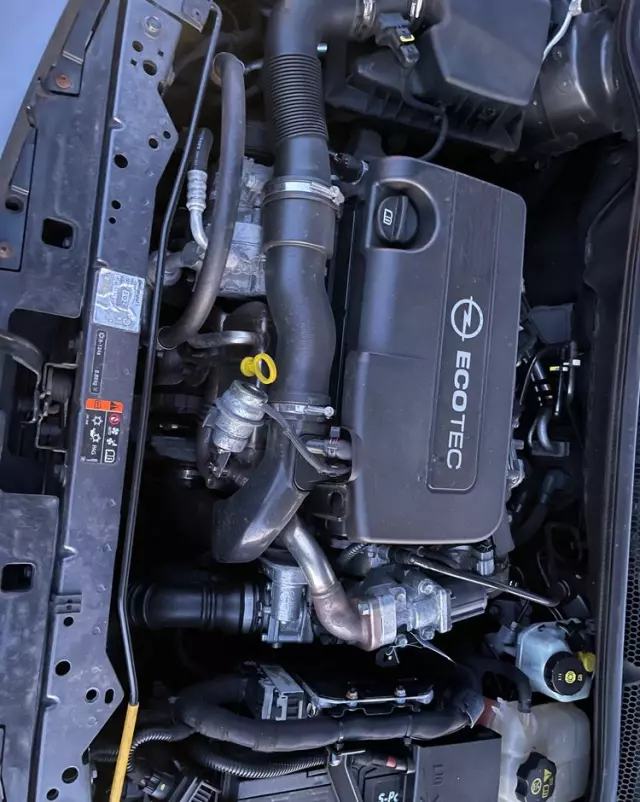 OPEL Astra 1.6 D (CDTI) Sports Tourer Edition