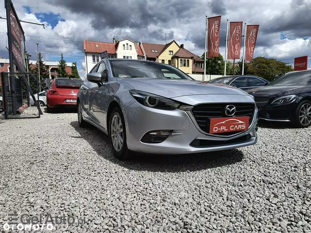 MAZDA 3 