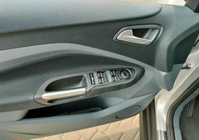 FORD C-MAX 1.0 EcoBoost Start-Stopp-System Titanium