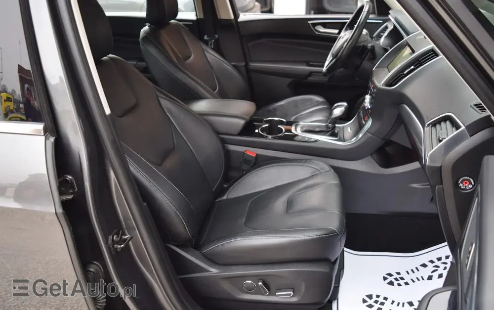 FORD S-Max 2.0 TDCi Titanium PowerShift