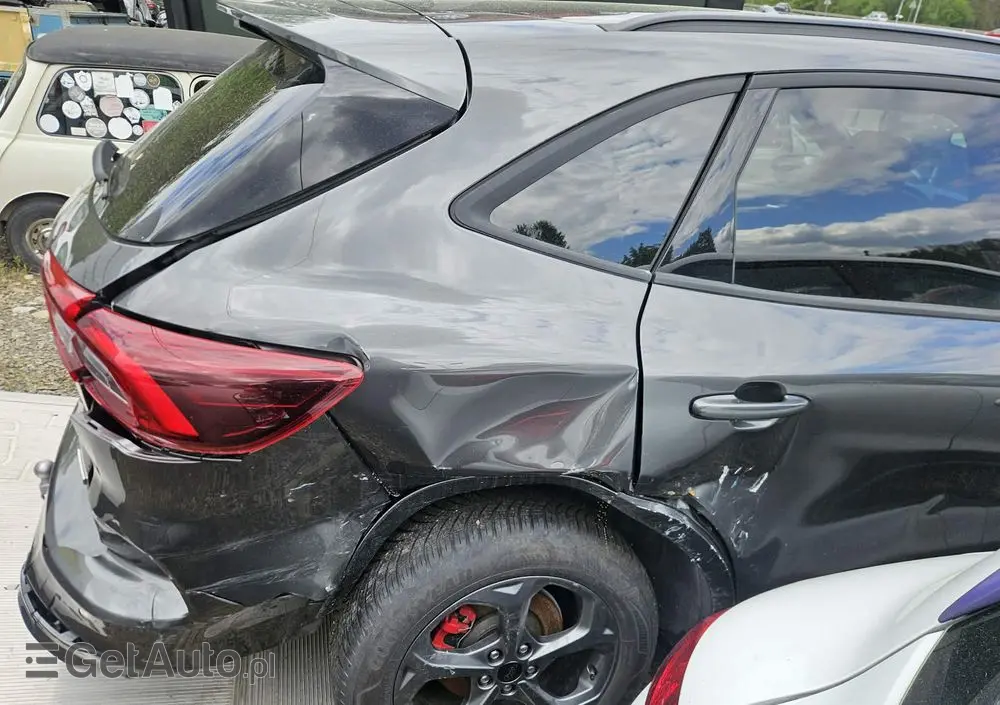 FORD Kuga 2.5 Duratec FHEV ST-LINE X