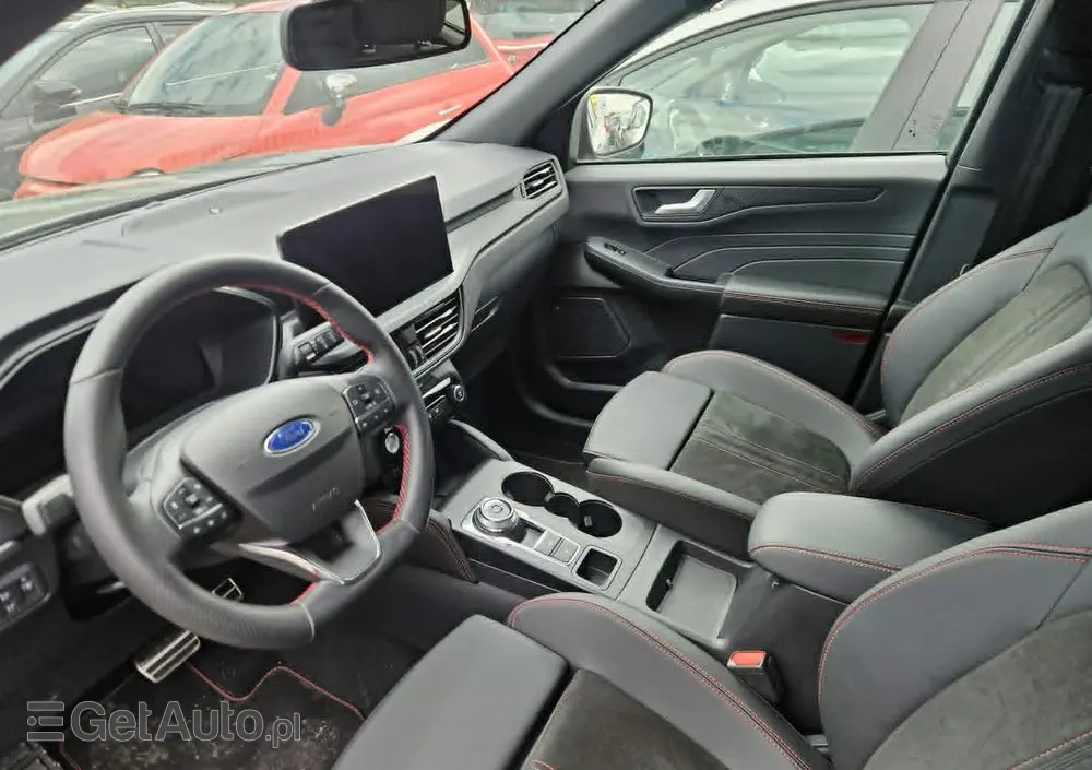 FORD Kuga 2.5 Duratec FHEV ST-LINE X
