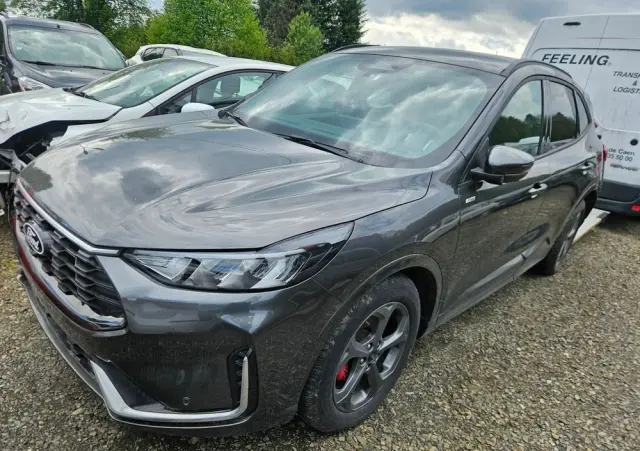 FORD Kuga 2.5 Duratec FHEV ST-LINE X