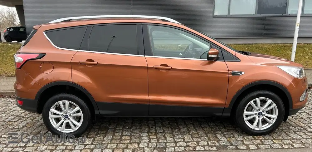 FORD Kuga 1.5 EcoBoost 2x4 Titanium