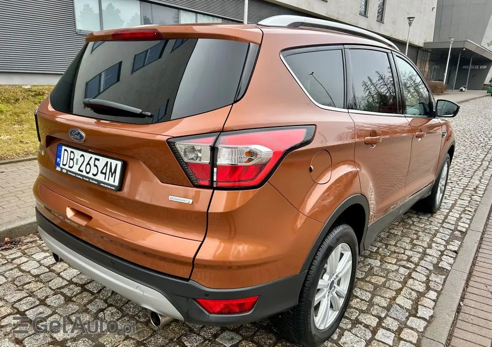 FORD Kuga 1.5 EcoBoost 2x4 Titanium