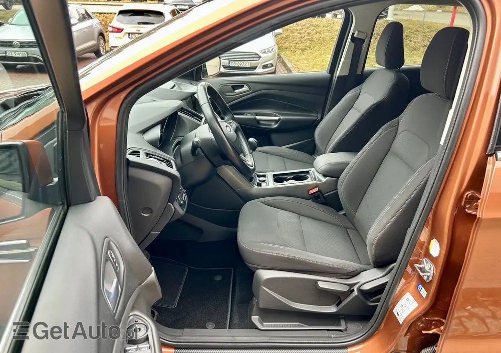 FORD Kuga 1.5 EcoBoost 2x4 Titanium