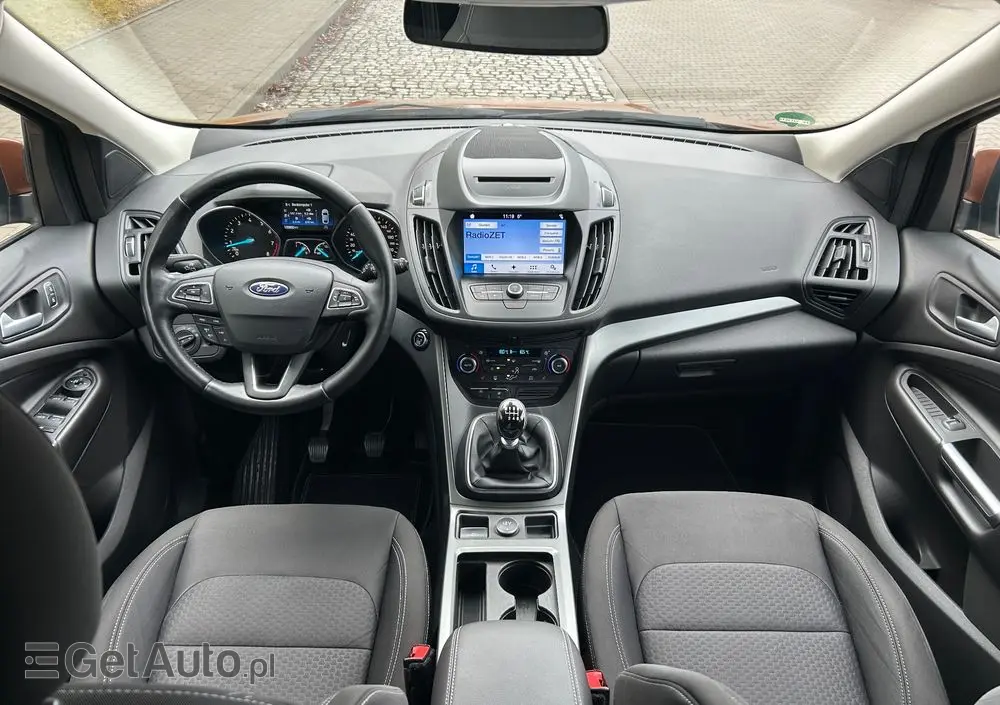 FORD Kuga 1.5 EcoBoost 2x4 Titanium