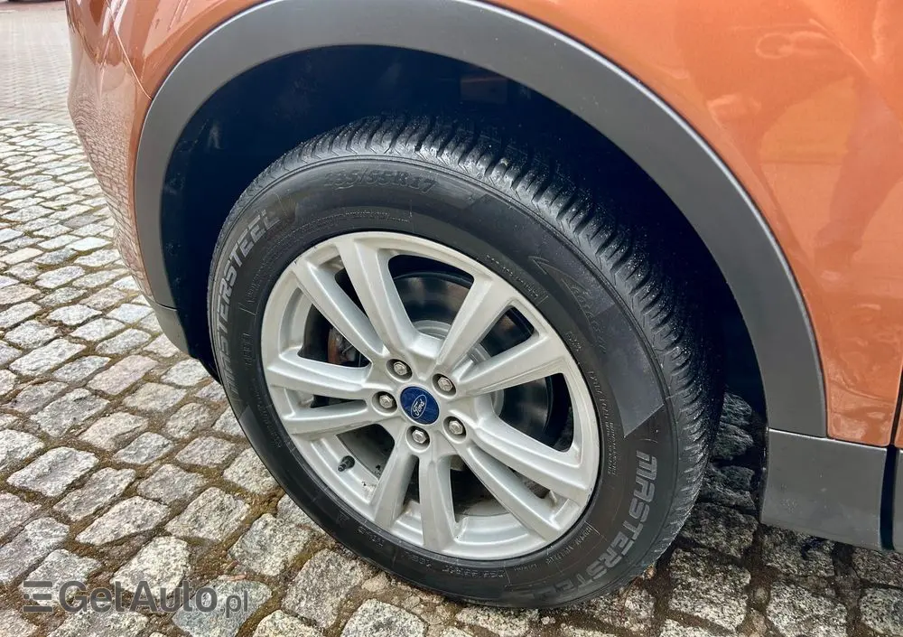 FORD Kuga 1.5 EcoBoost 2x4 Titanium