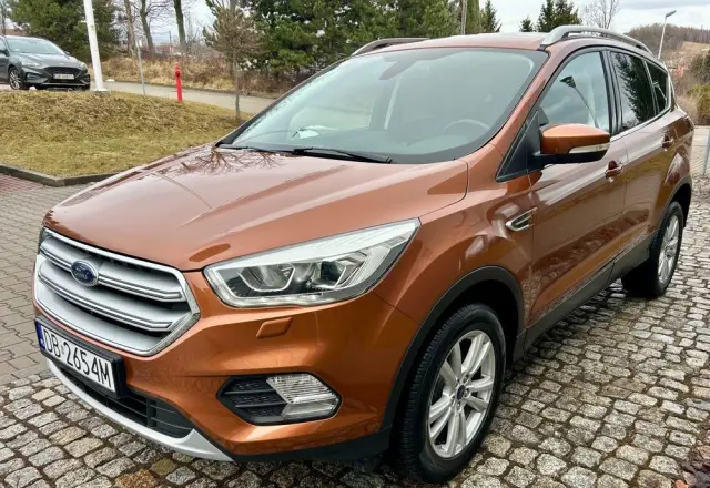 FORD Kuga 1.5 EcoBoost 2x4 Titanium