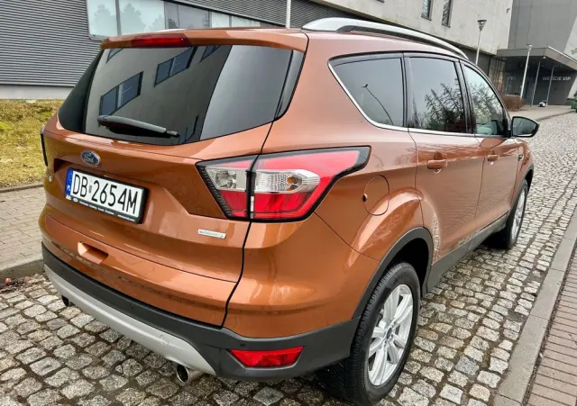 FORD Kuga 1.5 EcoBoost 2x4 Titanium