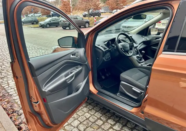 FORD Kuga 1.5 EcoBoost 2x4 Titanium