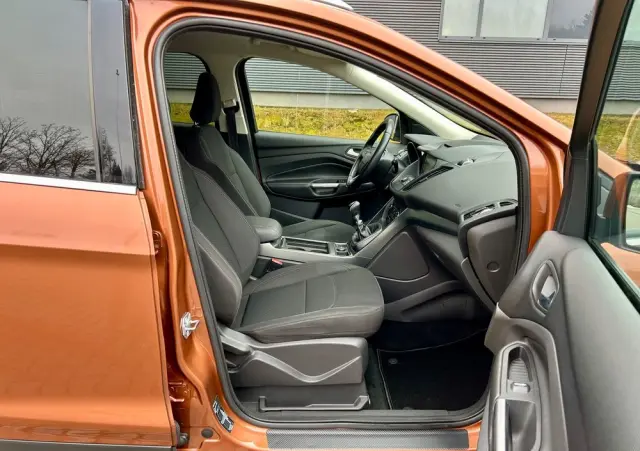 FORD Kuga 1.5 EcoBoost 2x4 Titanium