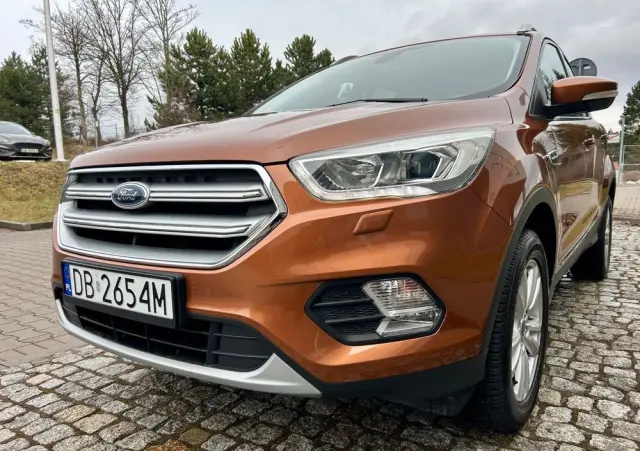 FORD Kuga 1.5 EcoBoost 2x4 Titanium