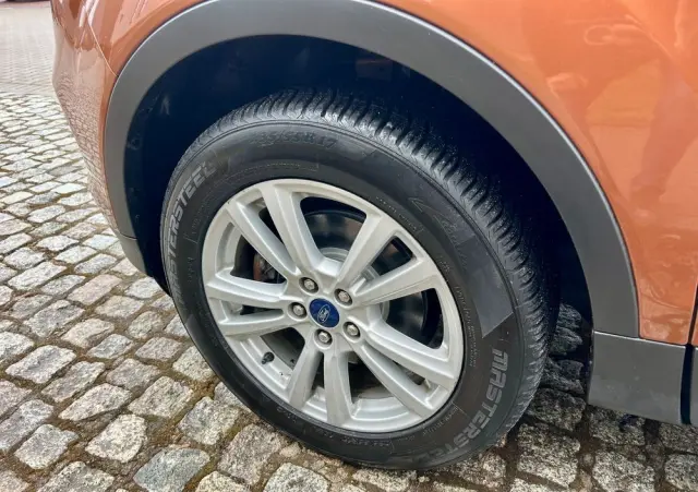 FORD Kuga 1.5 EcoBoost 2x4 Titanium