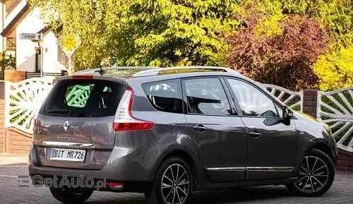 RENAULT Grand Scenic 