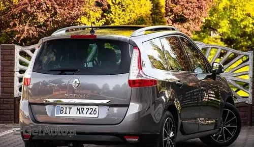 RENAULT Grand Scenic 