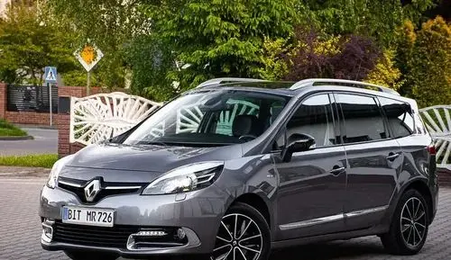 RENAULT Grand Scenic 