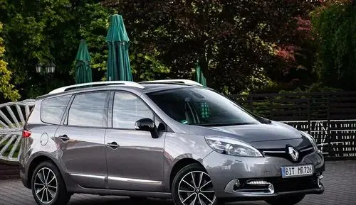 RENAULT Grand Scenic 