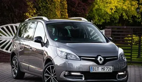 RENAULT Grand Scenic 
