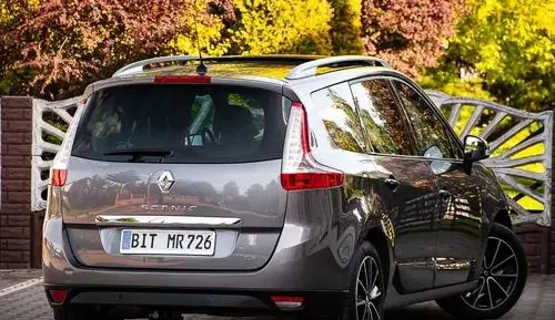 RENAULT Grand Scenic 
