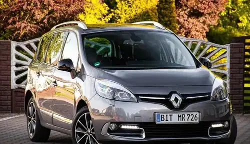 RENAULT Grand Scenic 