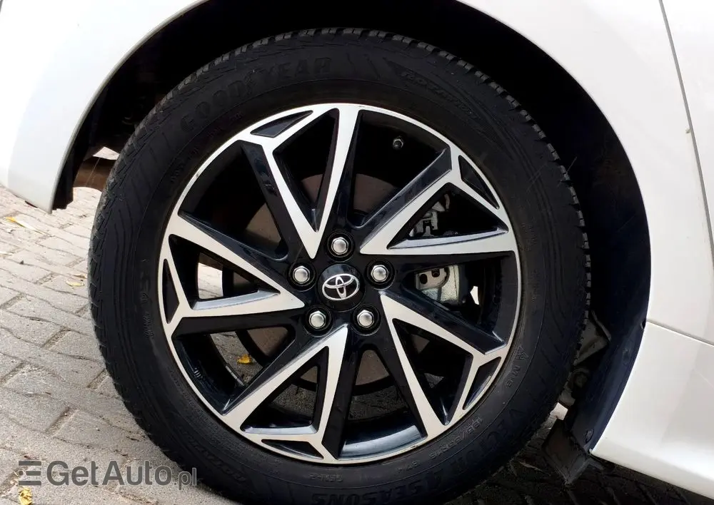 TOYOTA Yaris Hybrid 1.5 Comfort