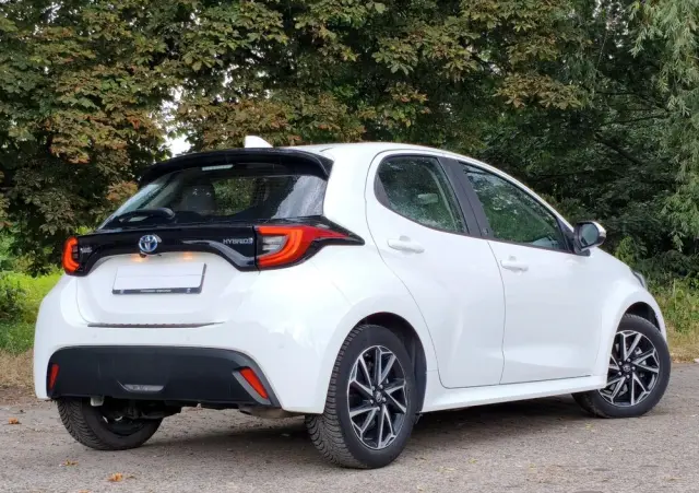 TOYOTA Yaris Hybrid 1.5 Comfort