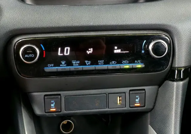 TOYOTA Yaris Hybrid 1.5 Comfort