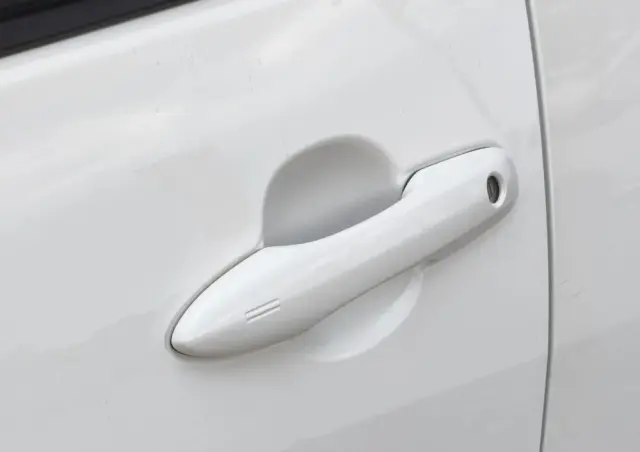 TOYOTA Yaris Hybrid 1.5 Comfort