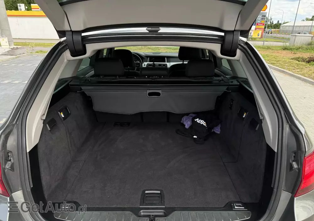 BMW Seria 5 525d xDrive Luxury Line