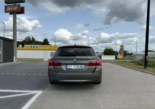 BMW Seria 5 525d xDrive Luxury Line