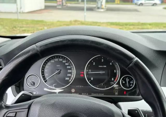 BMW Seria 5 525d xDrive Luxury Line