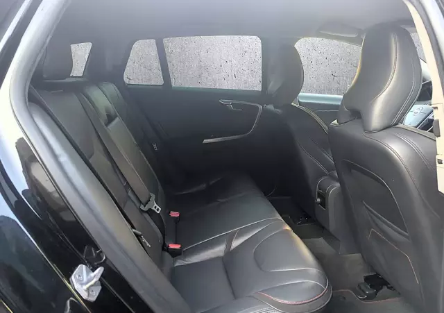 VOLVO V60 D2 Ocean Race