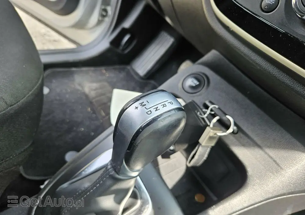 RENAULT Captur ENERGY dCi 90 EDC Elysee