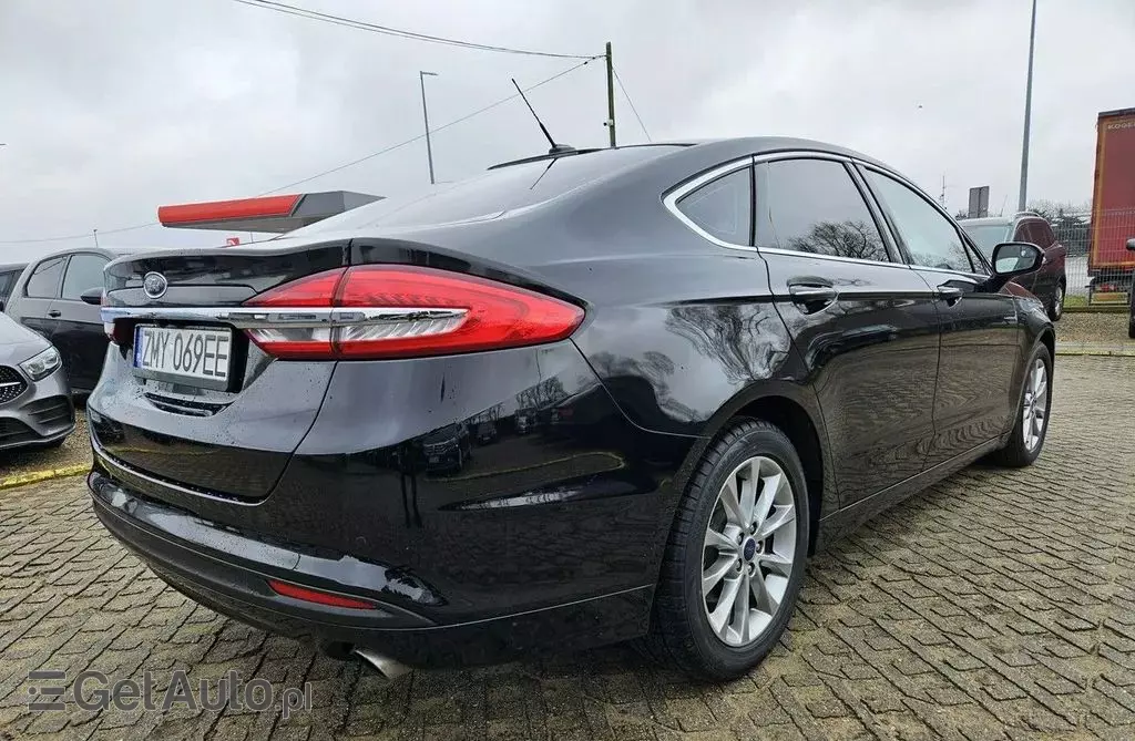 FORD Fusion 