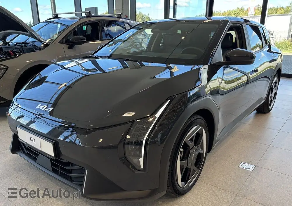 KIA EV4 