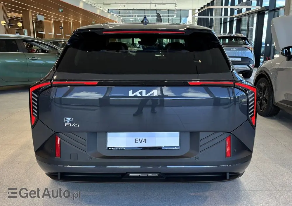 KIA EV4 