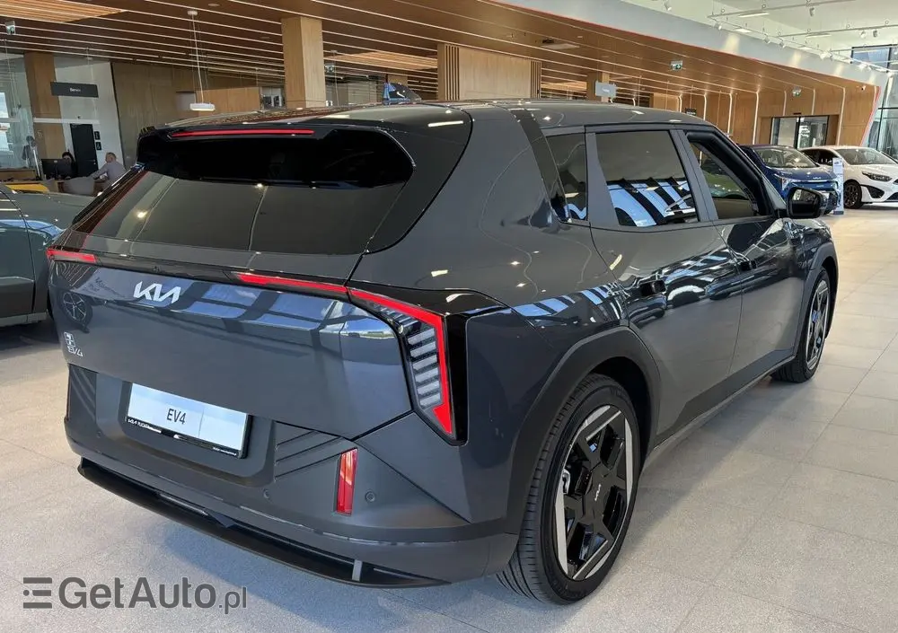 KIA EV4 