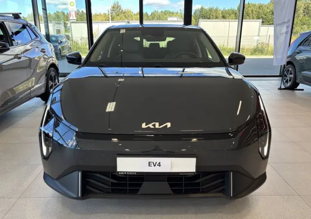 KIA EV4 