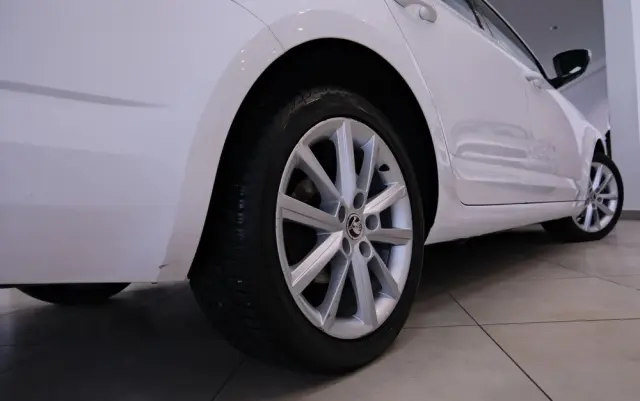 SKODA Octavia 1.6 TDI Elegance