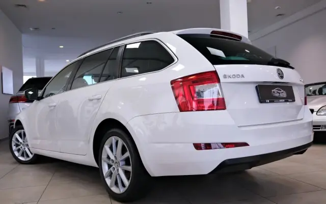 SKODA Octavia 1.6 TDI Elegance