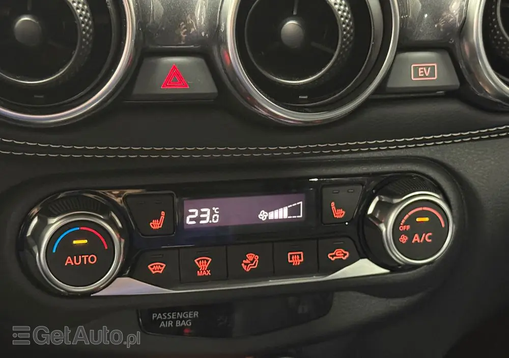 NISSAN Juke 1.6 Hybrid 4AMT Tekna